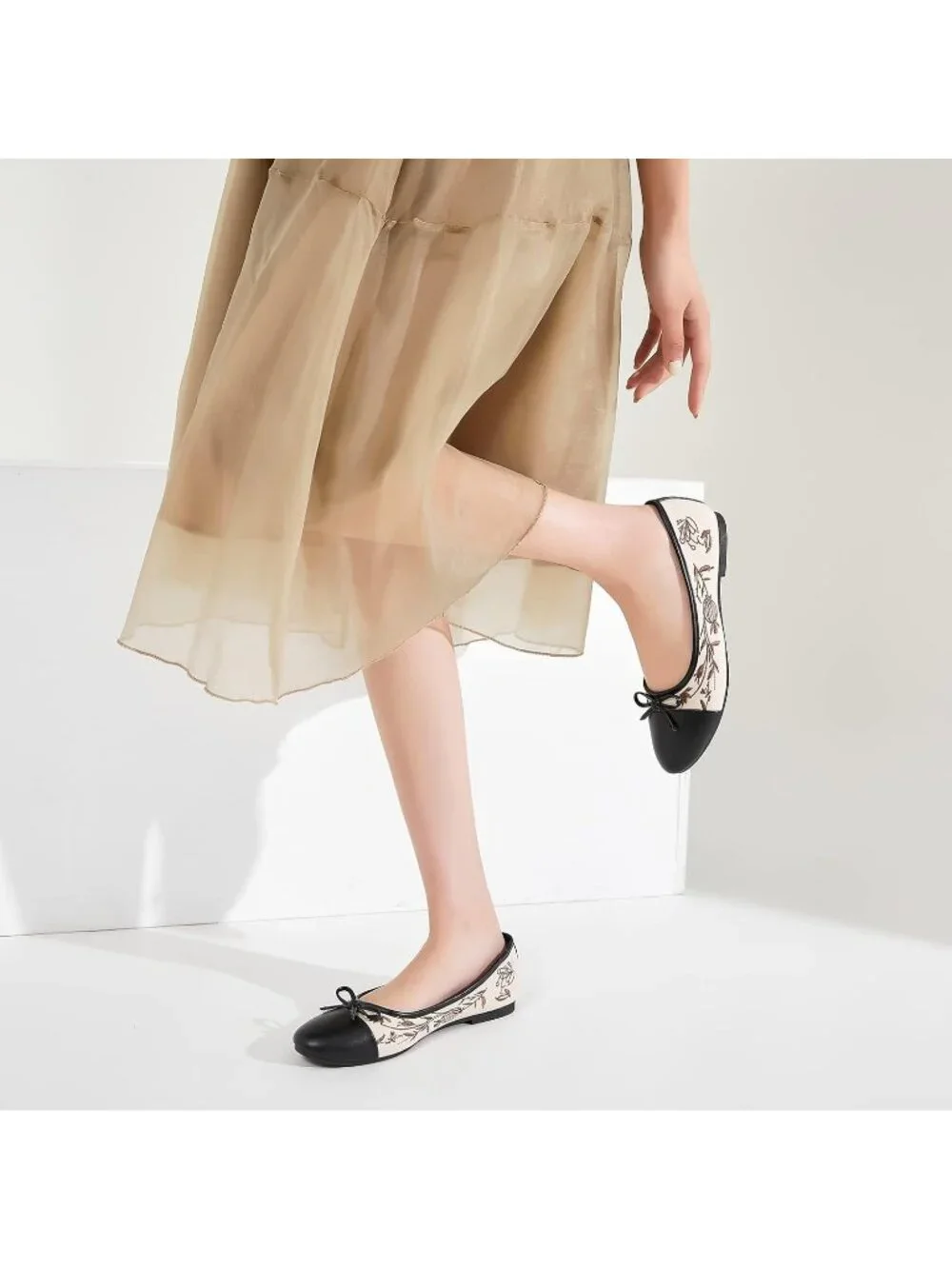 Women Apricot Black Flats Shoes with Pomegranate Embroidery with Bow Comfortable